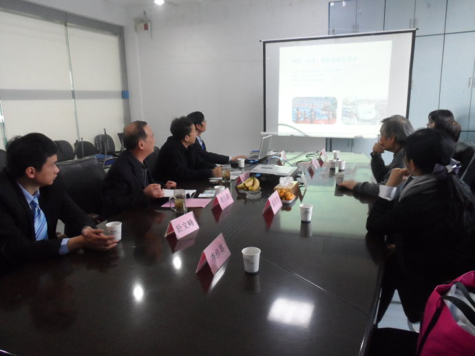 臺灣代表團受到第29屆醫(yī)博會組委會的邀請參觀展會、參加醫(yī)博會論壇